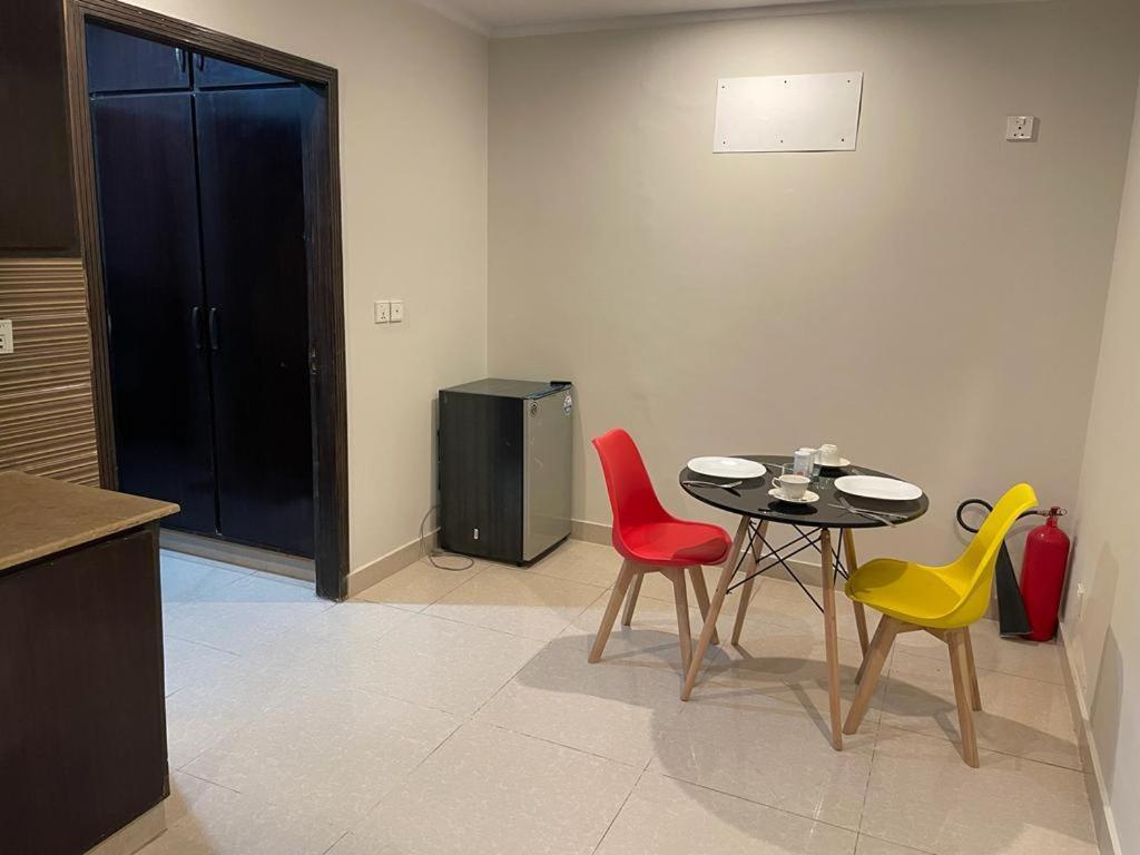 Apartamento Marine Tower Rawalpindi Exterior foto
