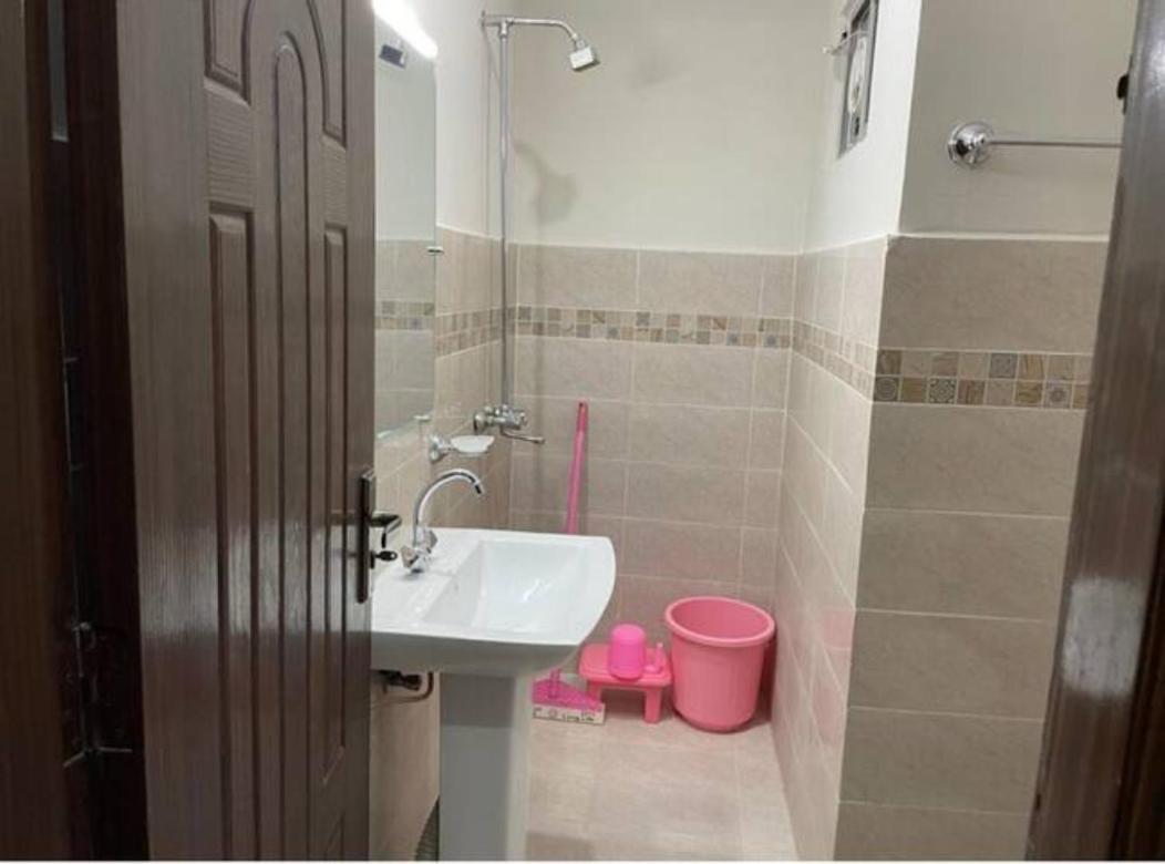 Apartamento Marine Tower Rawalpindi Exterior foto